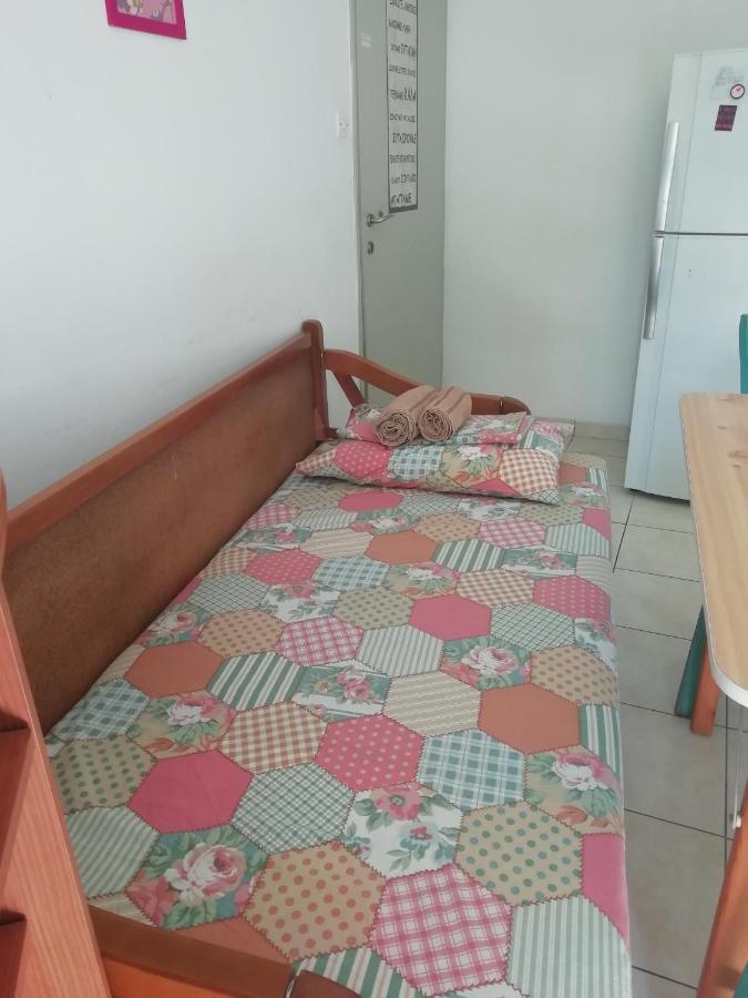 ΑΡΜΟΝΊΑ ΔΙΑΜΕΡΙΣΜΑ, ΚΑΛΑΜΑΤΑ-HARMONY apartment, Kalamata Bagian luar foto