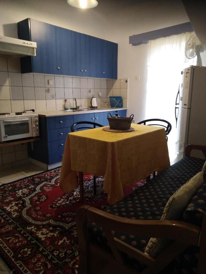 ΑΡΜΟΝΊΑ ΔΙΑΜΕΡΙΣΜΑ, ΚΑΛΑΜΑΤΑ-HARMONY apartment, Kalamata Bagian luar foto